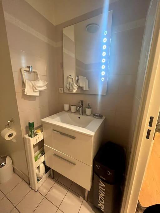 Wondersuite Appartement - Centre Ville Avec Parking Couvert -15Mn De Paris Et 10 Mn De Stade De France, Wifi, Netflix Deuil-la-Barre Exterior foto